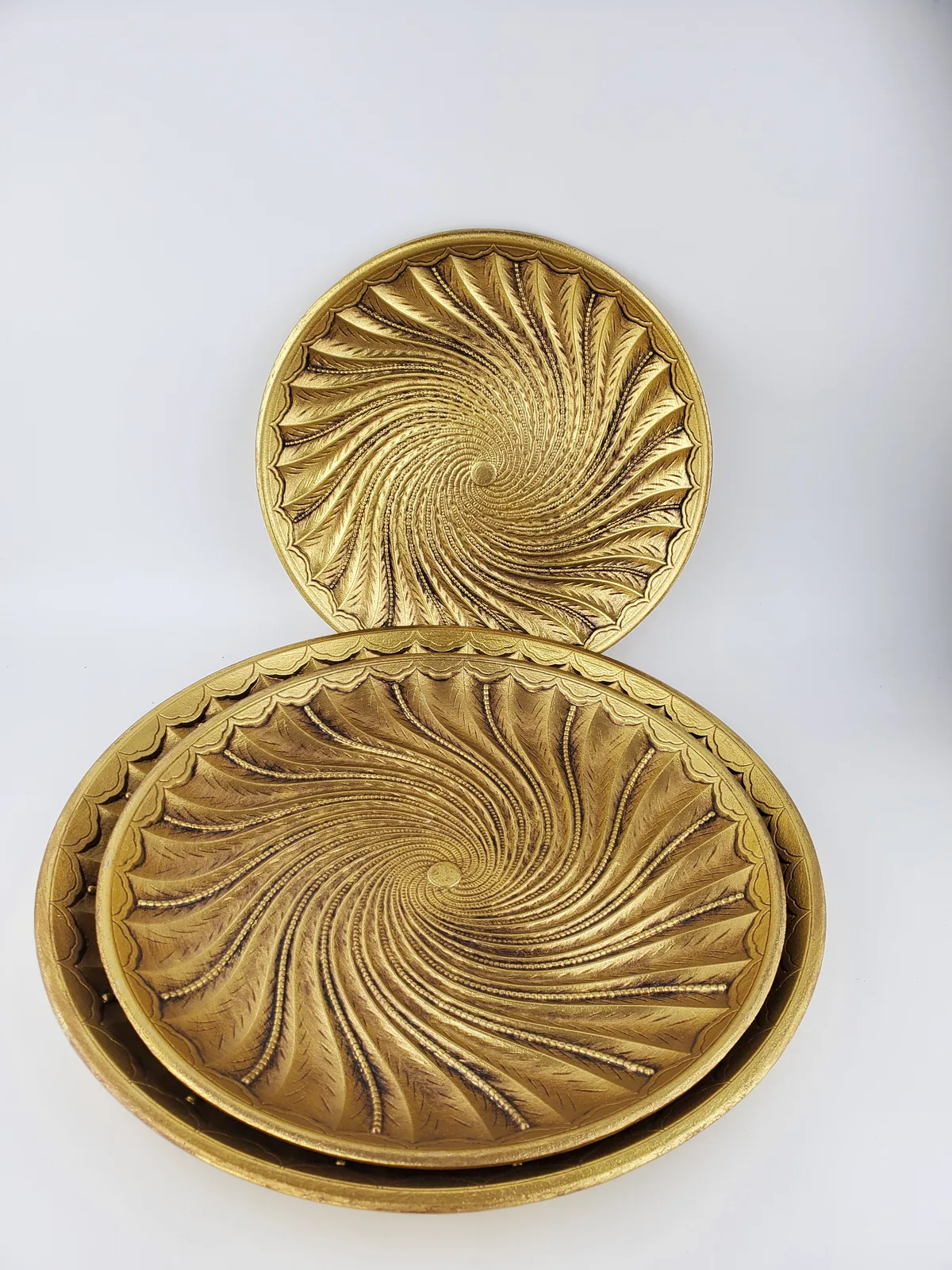 Gold embossed decorative plate collection